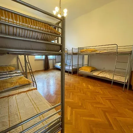 Hostel Centrum *
