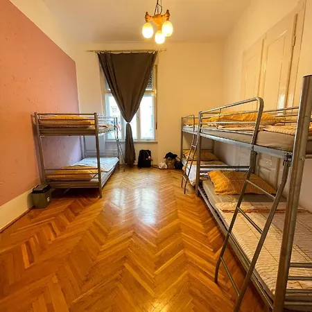 Hostel Centrum Pecs
