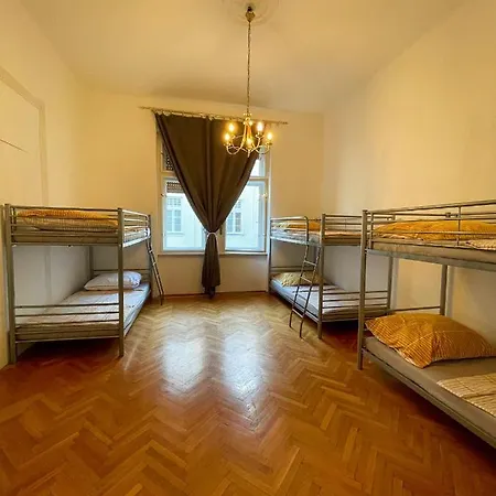 Centrum ホステル