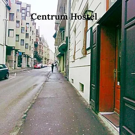 Vandrarhem Centrum *